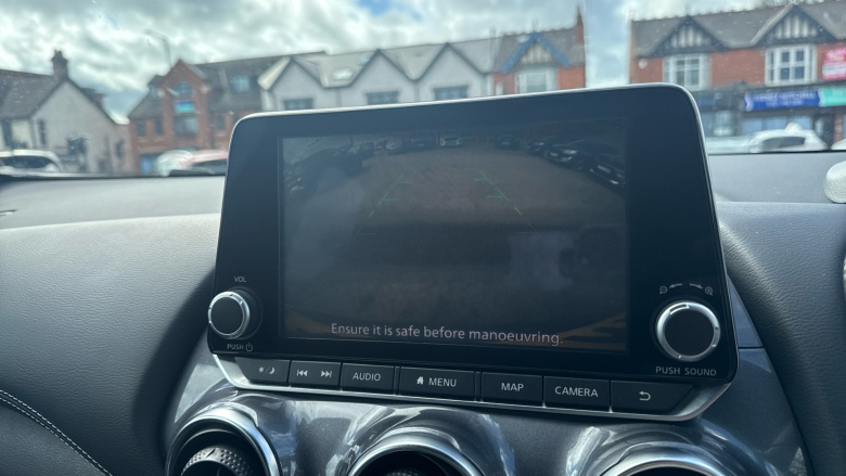 Nissan Juke 1.0 DiG-T 114 N-Connecta 5dr Petrol Hatchback